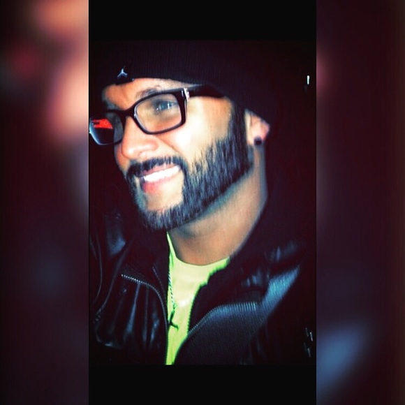 Meet your Posher, Mike 🤟🏽😁 - Picture 7 of 17